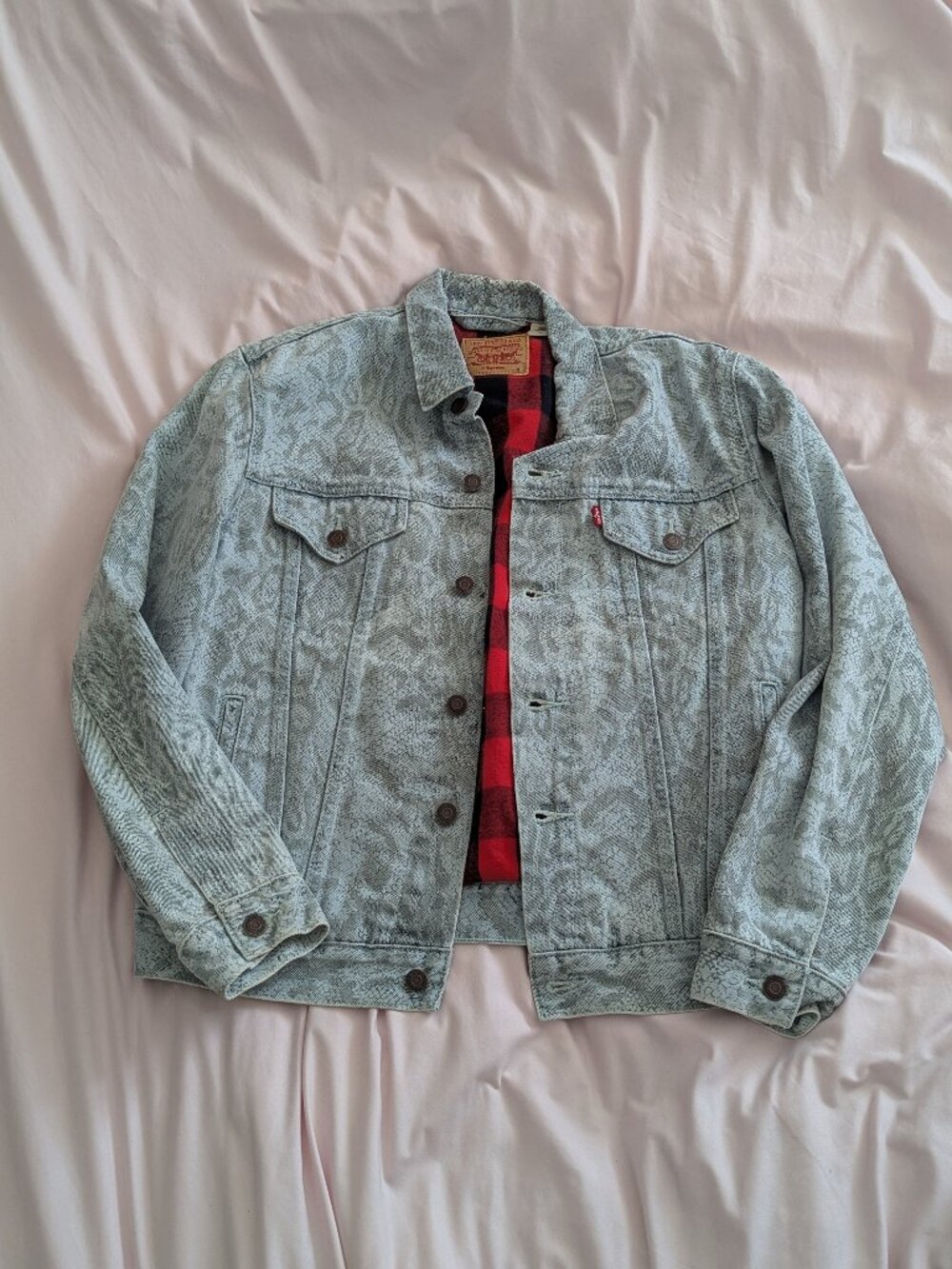 Supreme Levi's Grey Snakeskin Trucker Jacket M